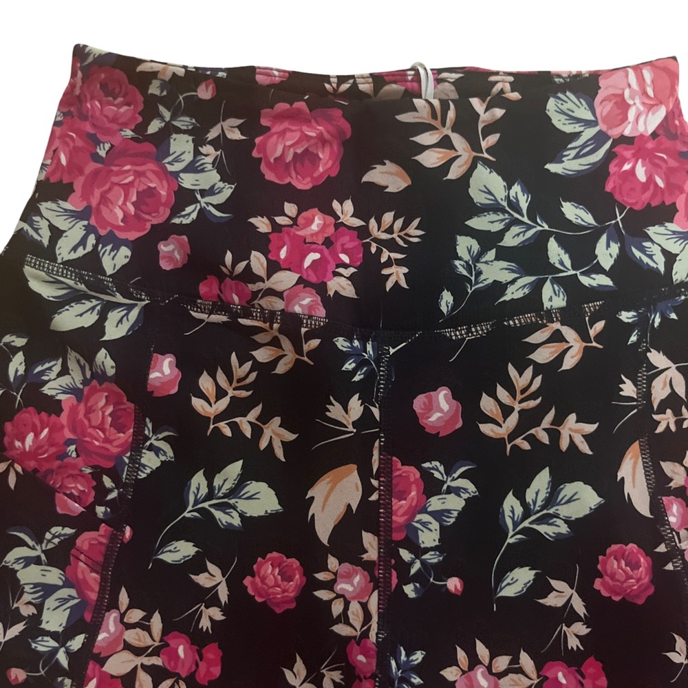 Eluminary NWT Floral Rose Print Women's Leggings - Black and Pink Size S - Picture 3 of 7